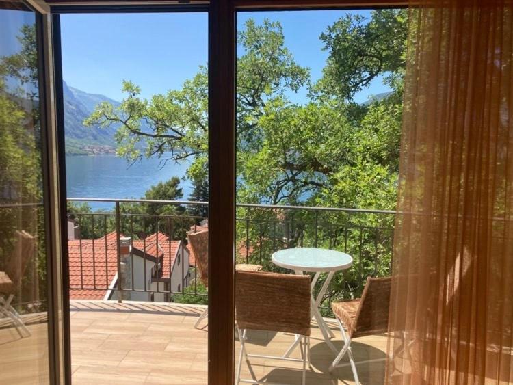 Apartments Villa Eden Kotor Exterior photo